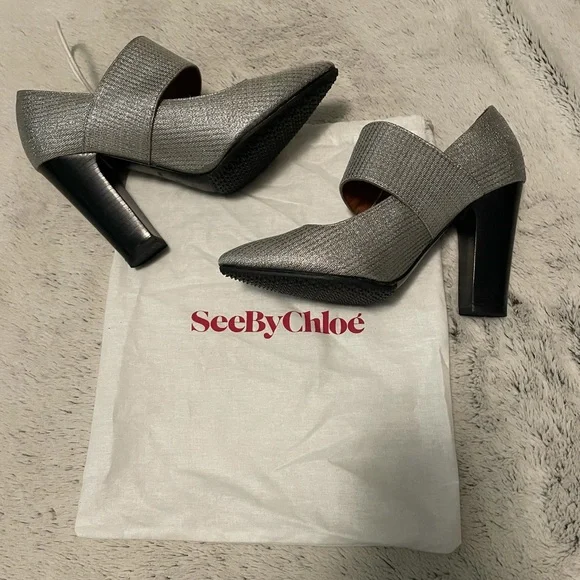 Beautiful See By Chloe silver Mary Jane pumps - Picture 14 of 16